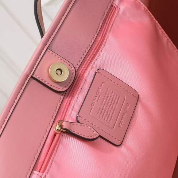 Coach Tote Bag - Picture 8 of 8